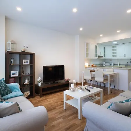 Centro Maria Zambrano Apartment Malaga